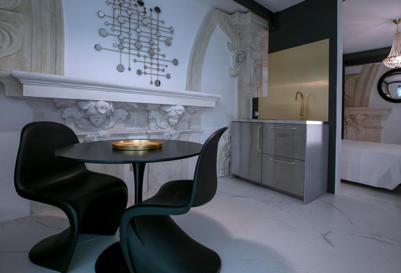 Azzoli Trapani - Apartments&Skypool - Adults Only Bagian luar foto