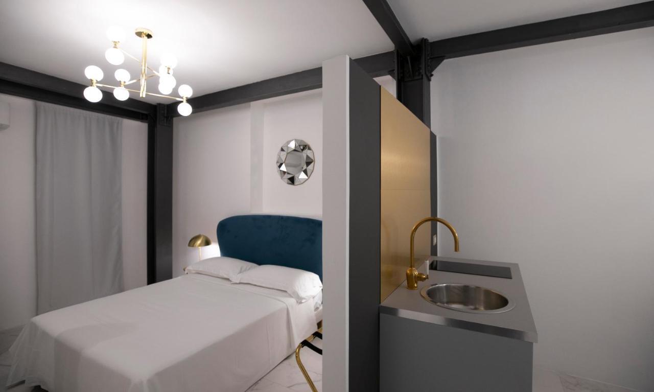Azzoli Trapani - Apartments&Skypool - Adults Only Bagian luar foto