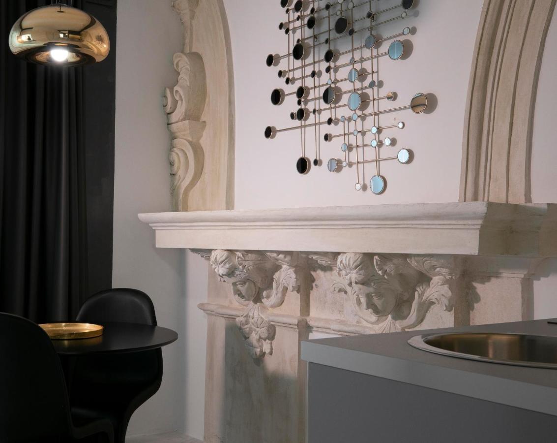 Azzoli Trapani - Apartments&Skypool - Adults Only Bagian luar foto