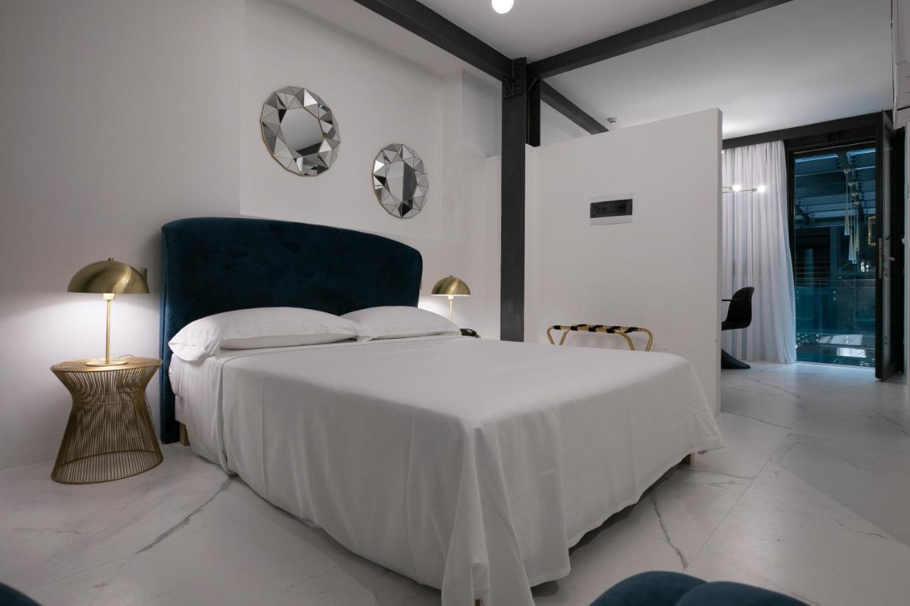 Azzoli Trapani - Apartments&Skypool - Adults Only Bagian luar foto