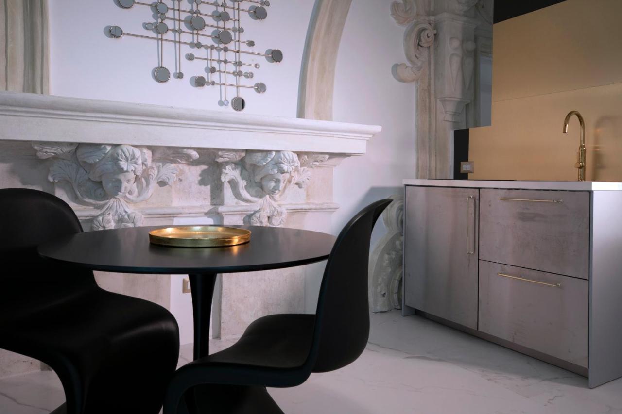Azzoli Trapani - Apartments&Skypool - Adults Only Bagian luar foto