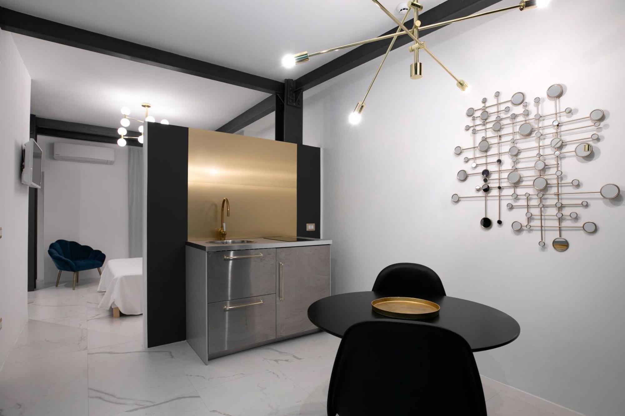 Azzoli Trapani - Apartments&Skypool - Adults Only Bagian luar foto