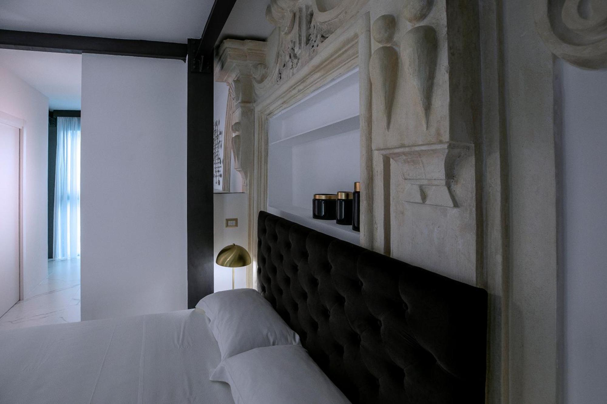 Azzoli Trapani - Apartments&Skypool - Adults Only Bagian luar foto